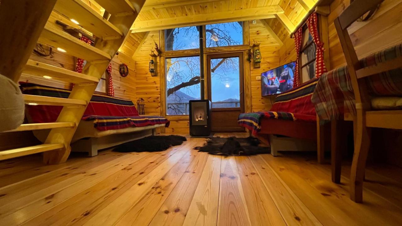 Tree House - Tara Place 모이코바츠 외부 사진